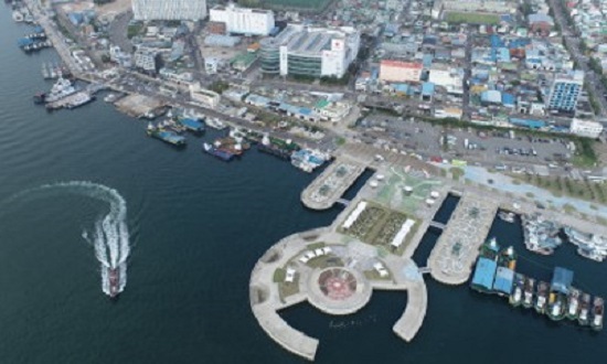 국동항 전경